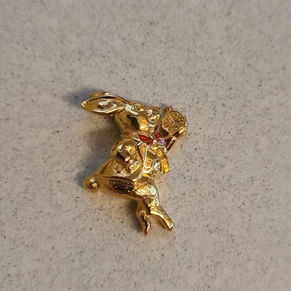 Gold Rabbit Pendant - Picture 2 of 7